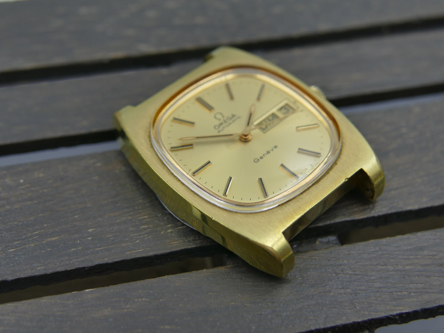 70's vintage watch mens Omega Geneve automatic cal. 1022 ref 166.0190 gold pl