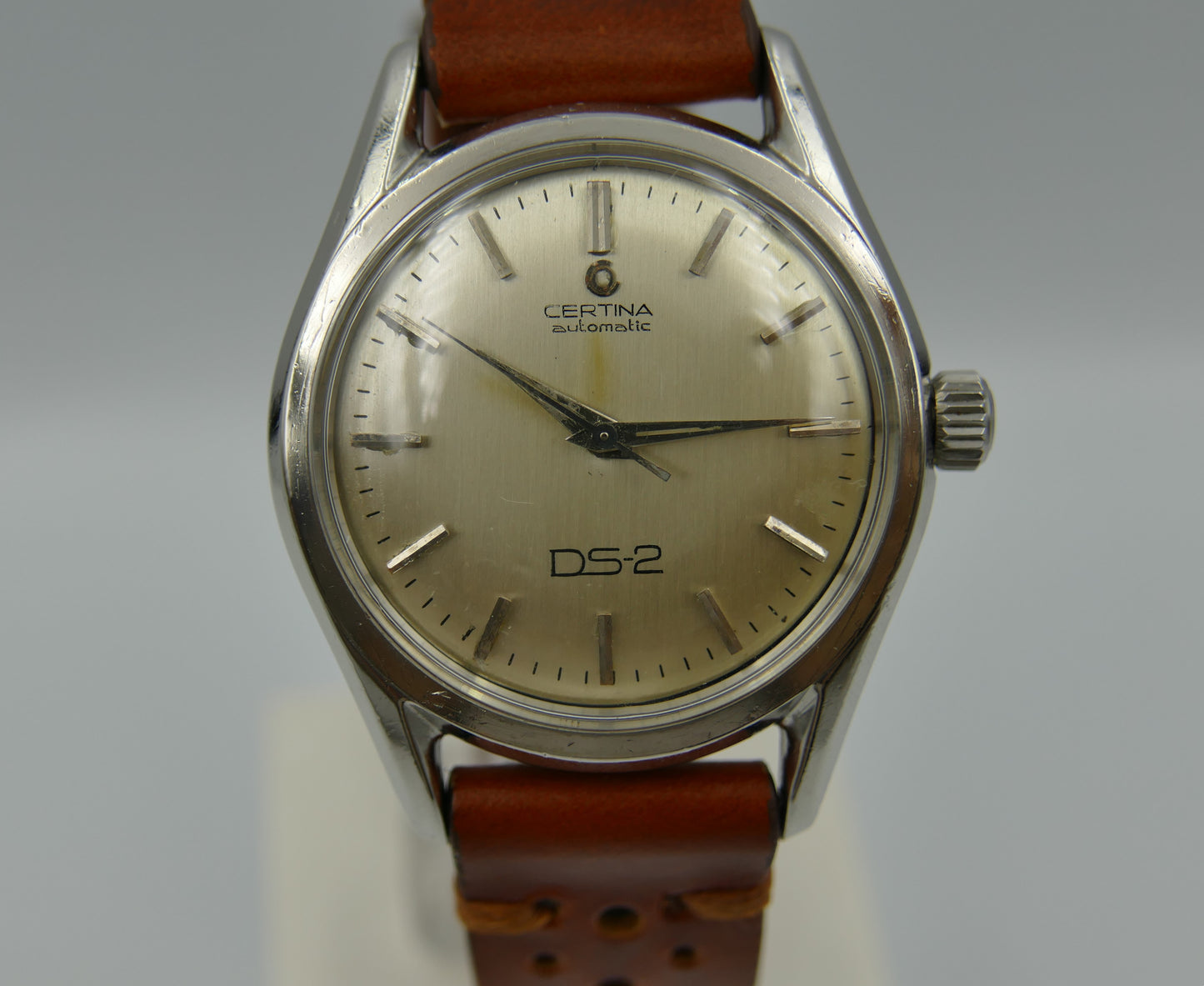 vintage watch mens Certina DS pre turtle Automatic 25-45 ref 5601 012 steel