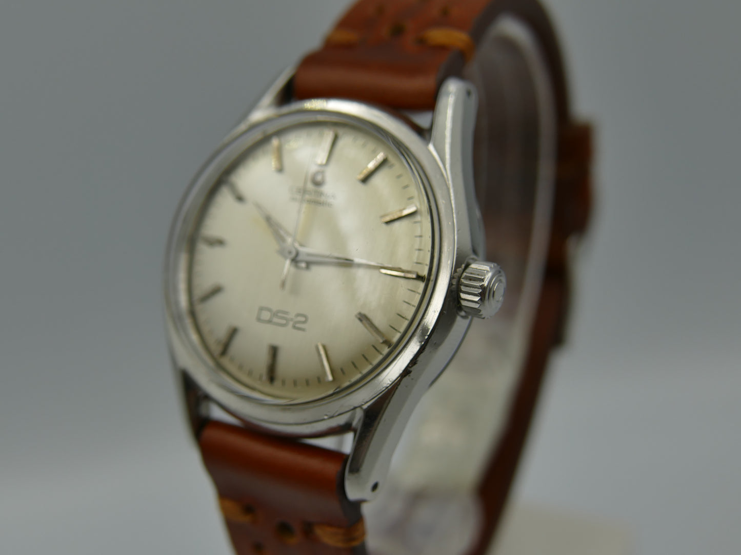 vintage watch mens Certina DS pre turtle Automatic 25-45 ref 5601 012 steel