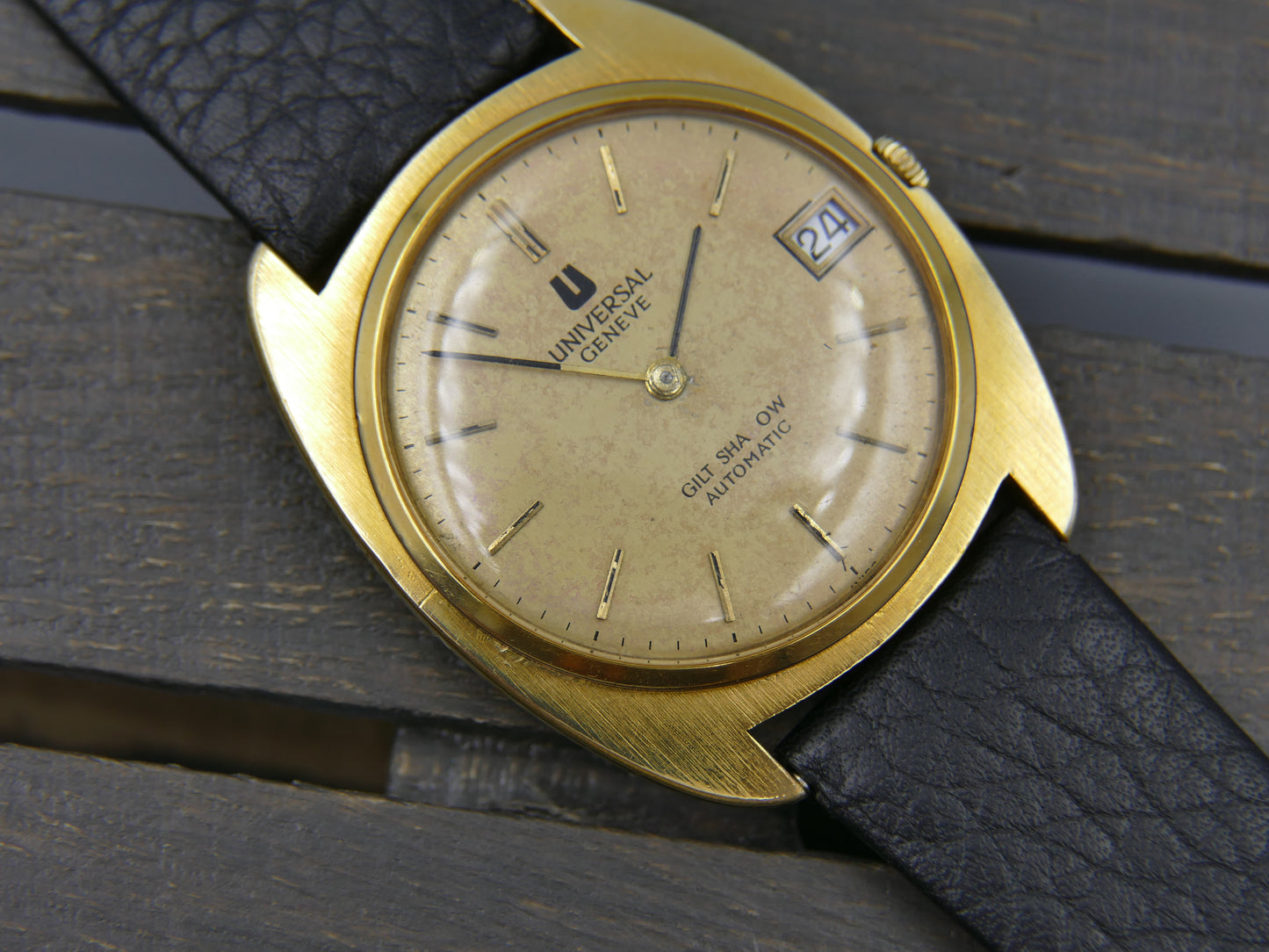 70's vintage watch mens Universal Geneve gilt shadow ref 567103 automatic thin