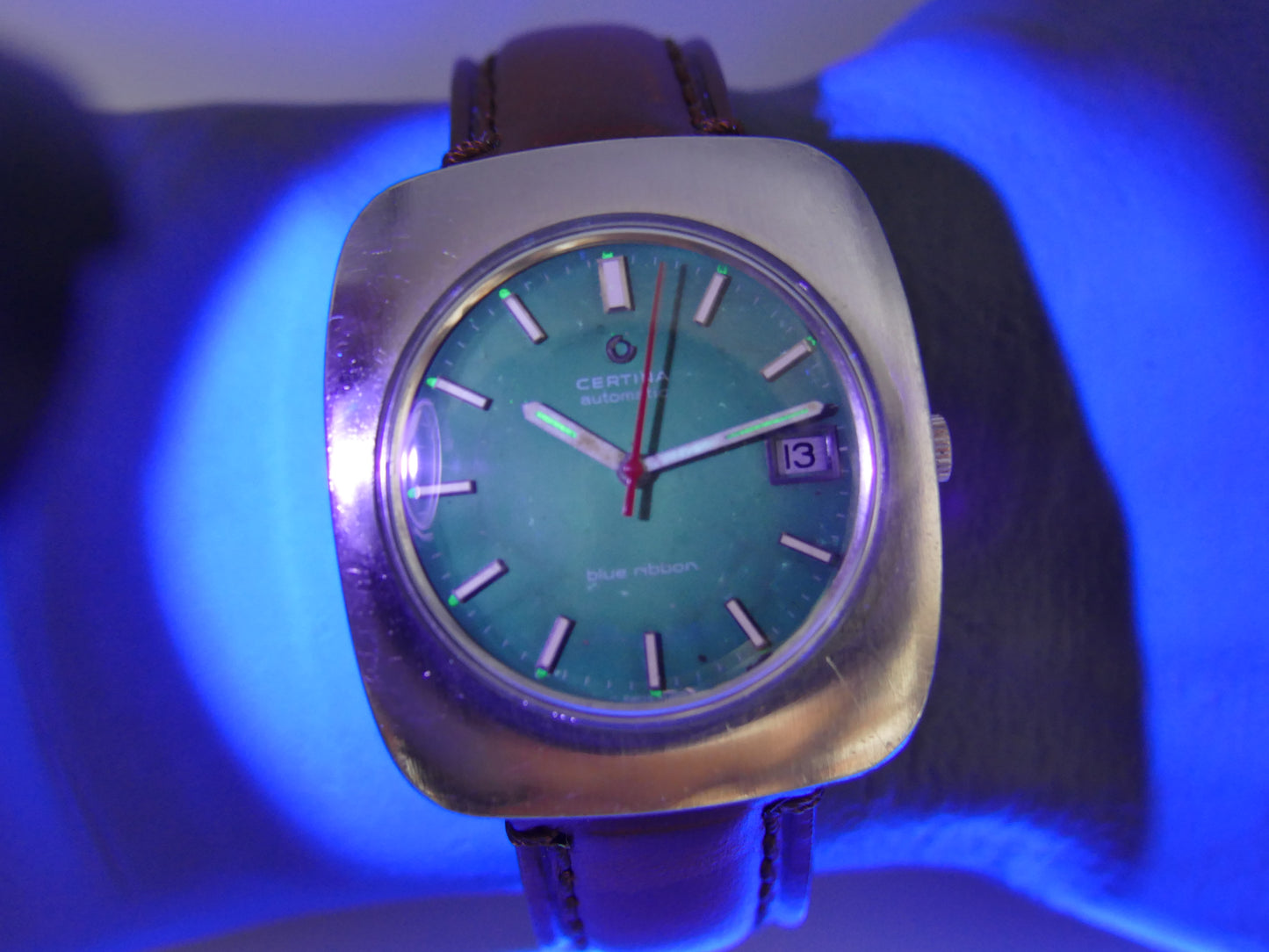 70's vintage watch mens Certina blue ribbon green dial rare big case steel 38mm