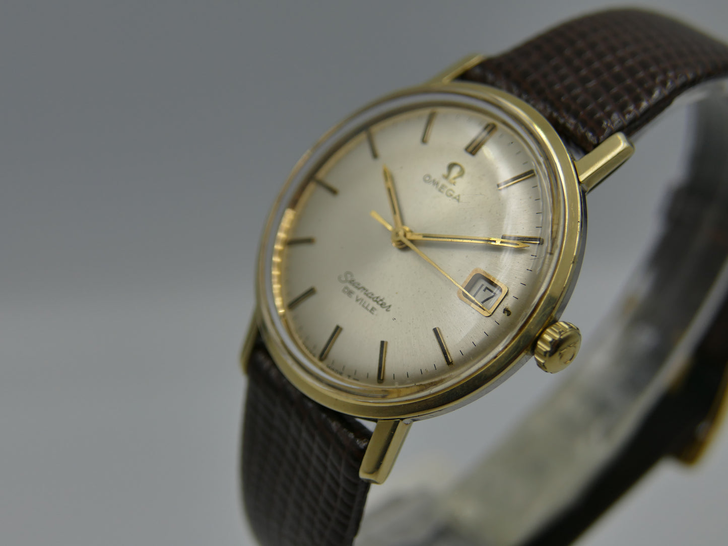 60's vintage watch mens Omega Seamaster De Ville ref 136.020 manual wind 613