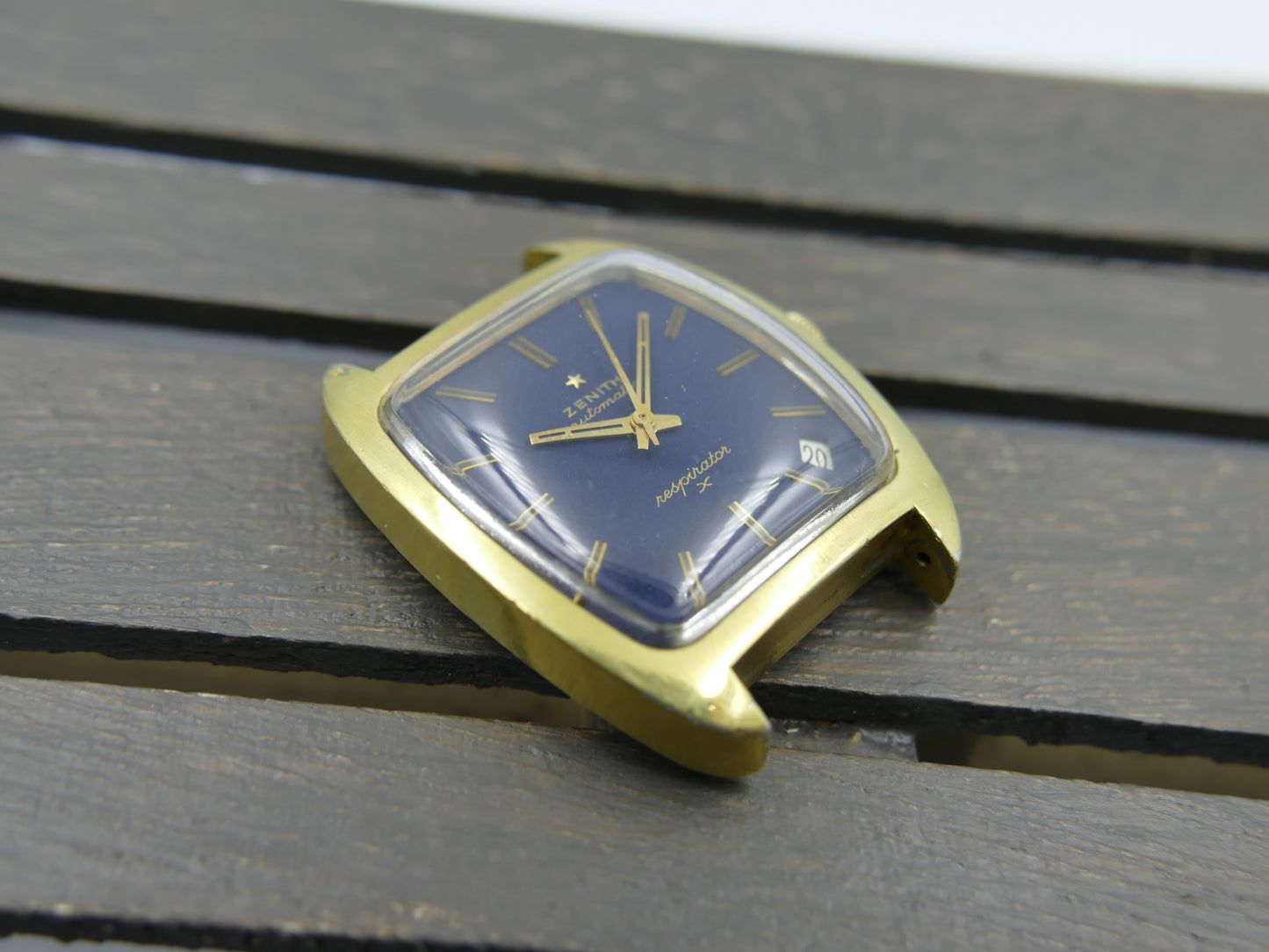 70's vintage watch mens Zenith respirator x ref 6708 automatic cal. 2552pc blue