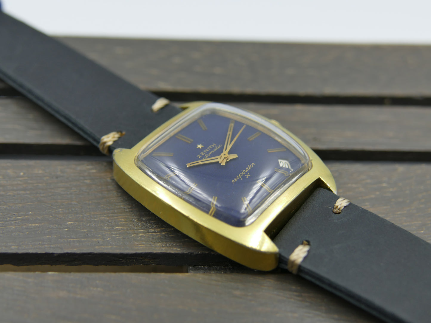 70's vintage watch mens Zenith respirator x ref 6708 automatic cal. 2552pc blue