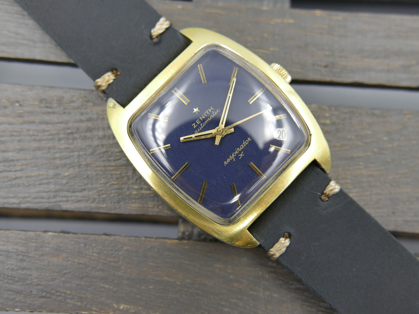 70's vintage watch mens Zenith respirator x ref 6708 automatic cal. 2552pc blue