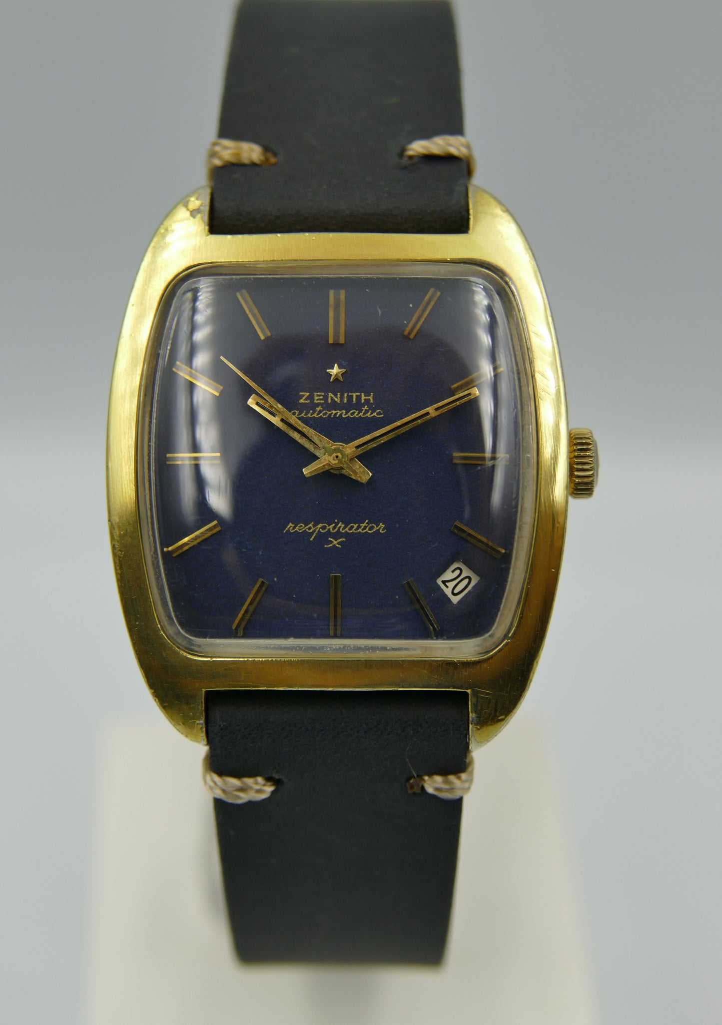 70's vintage watch mens Zenith respirator x ref 6708 automatic cal. 2552pc blue