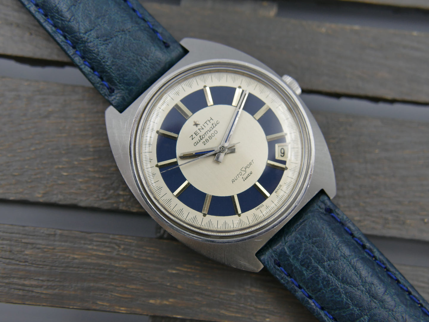 70's vintage watch mens Zenith automatic 28800 AutoSport luxe cal 2562