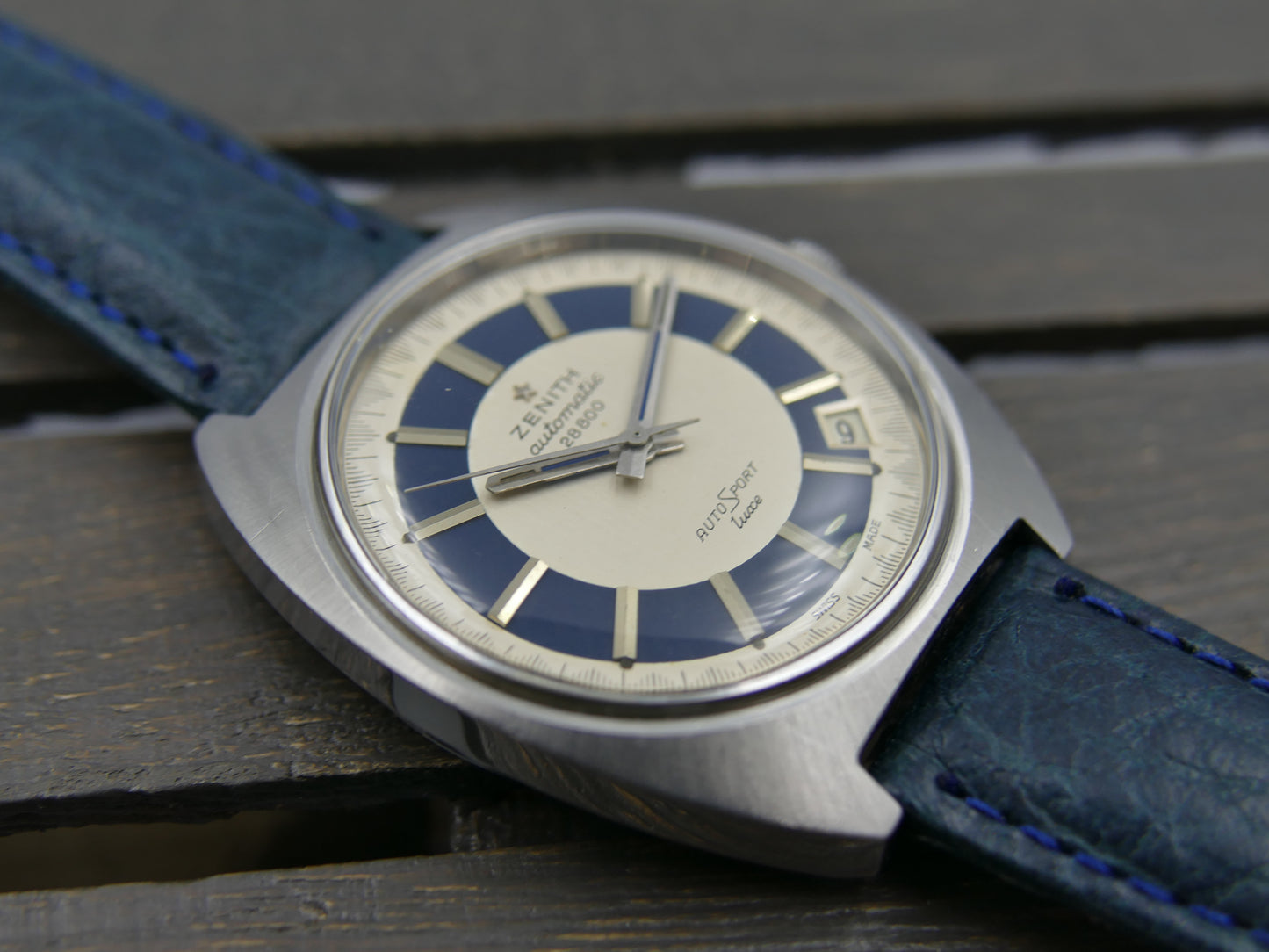 70's vintage watch mens Zenith automatic 28800 AutoSport luxe cal 2562