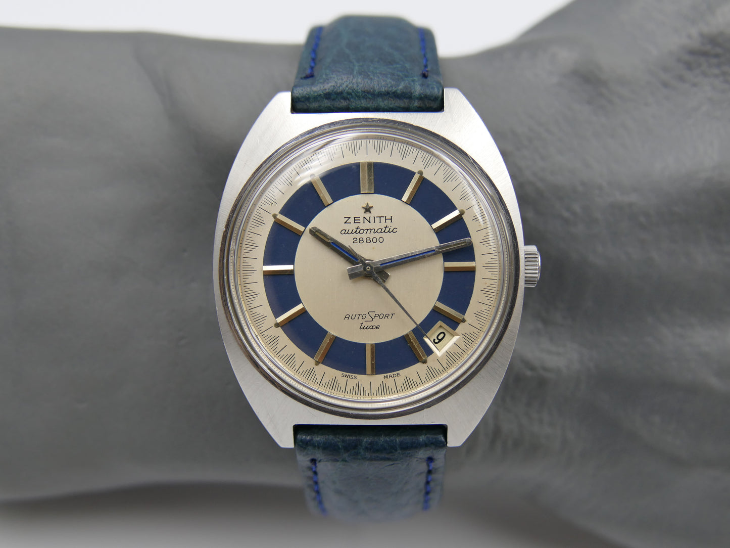 70's vintage watch mens Zenith automatic 28800 AutoSport luxe cal 2562