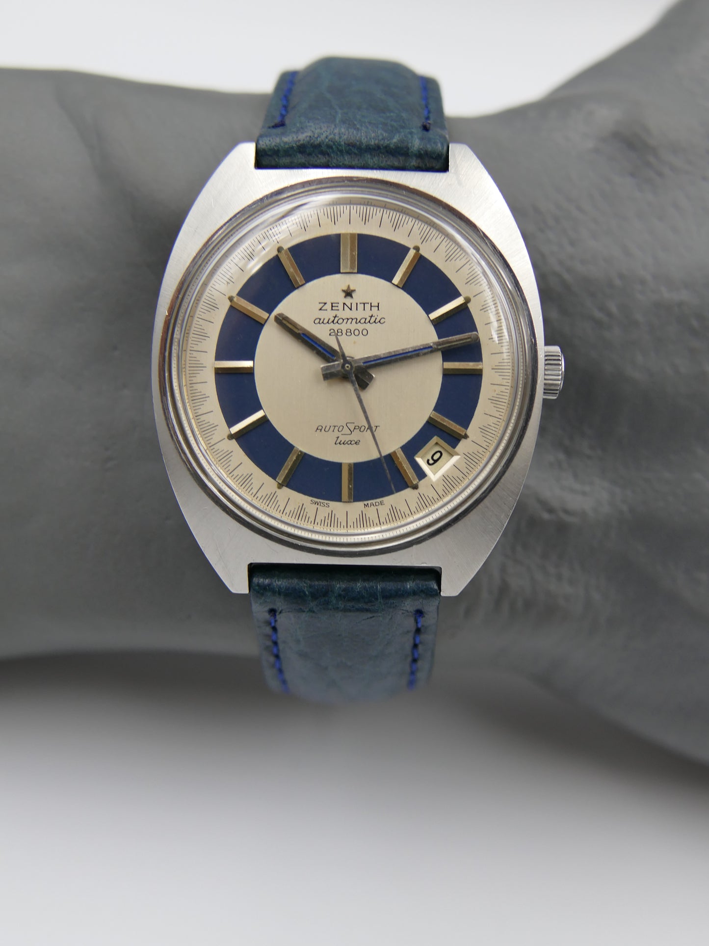 70's vintage watch mens Zenith automatic 28800 AutoSport luxe cal 2562