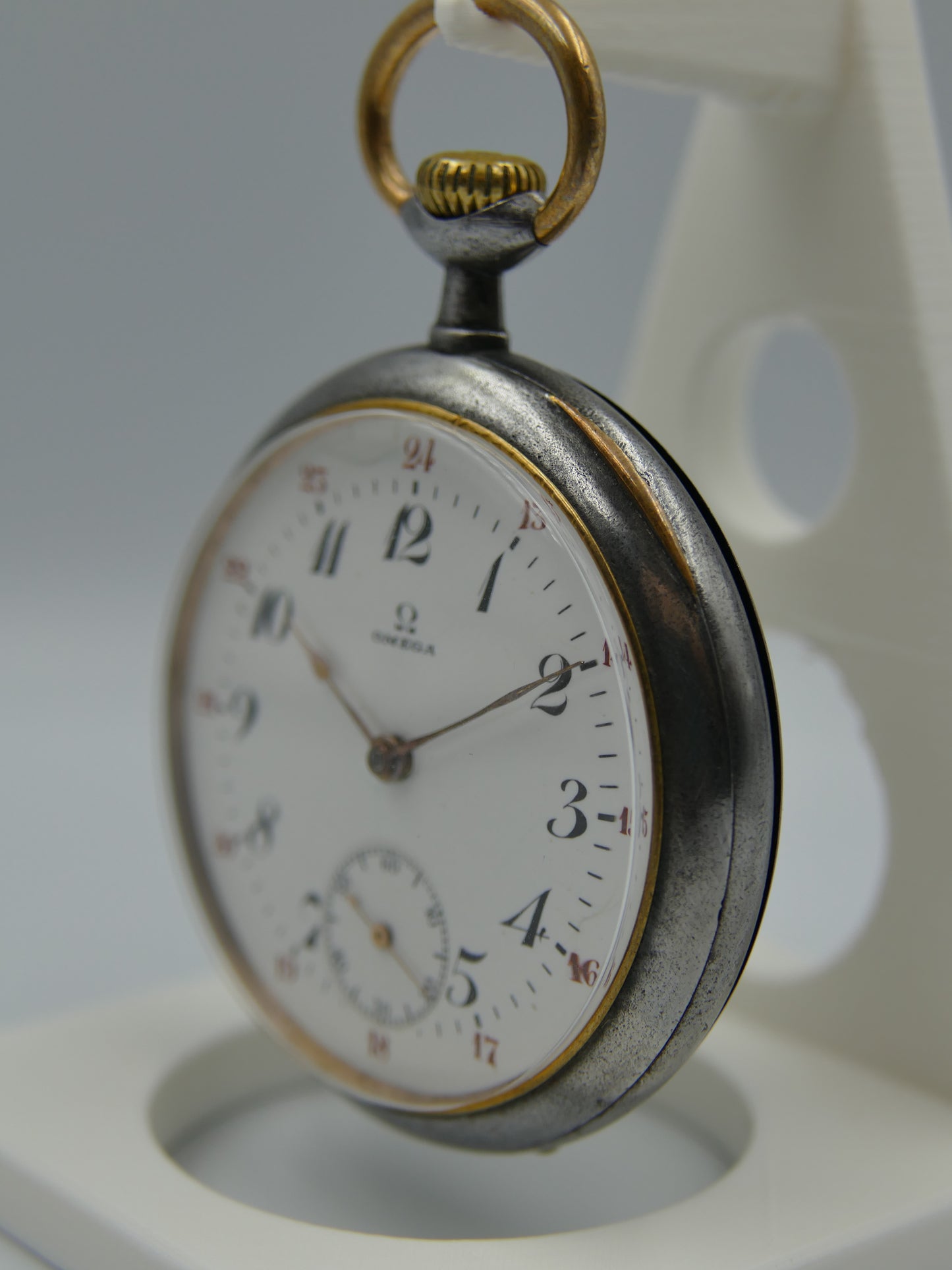 vintage pocket gousset watch gun metal Omega 19’’’ manual wind serviced