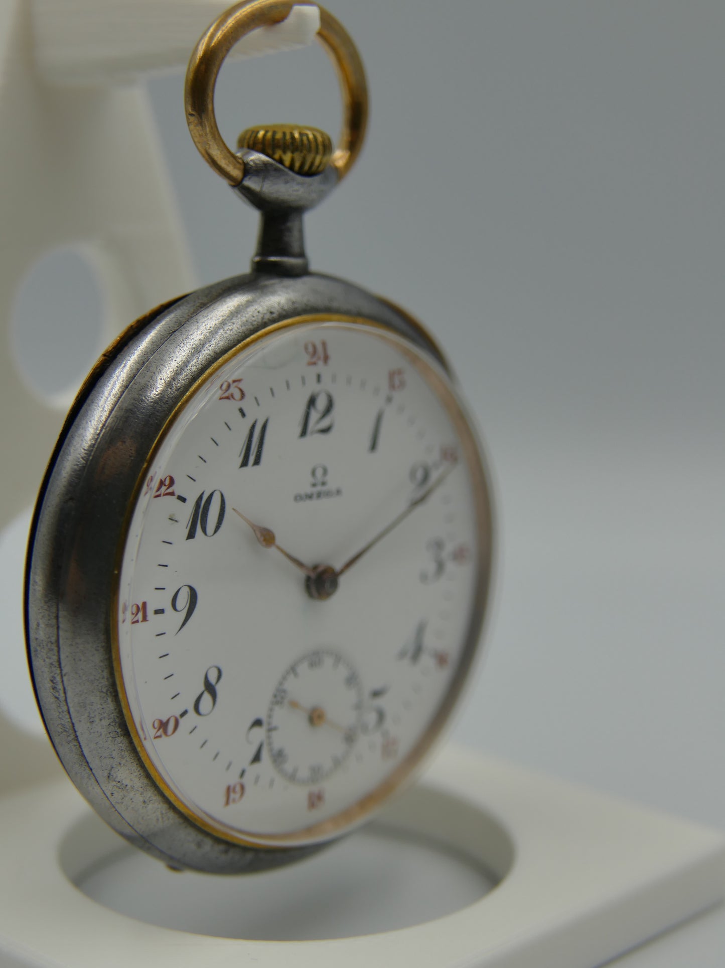 vintage pocket gousset watch gun metal Omega 19’’’ manual wind serviced