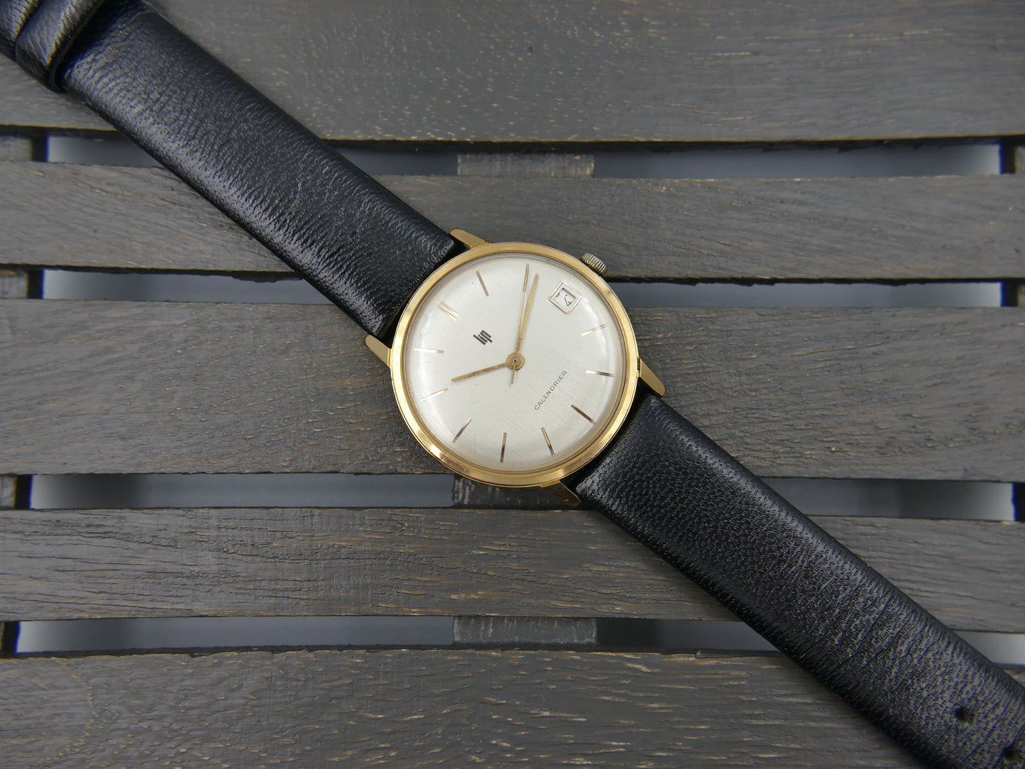 60s vintage watch mens  LIP calendrier Calendar monobloc entirely gold-plated R136