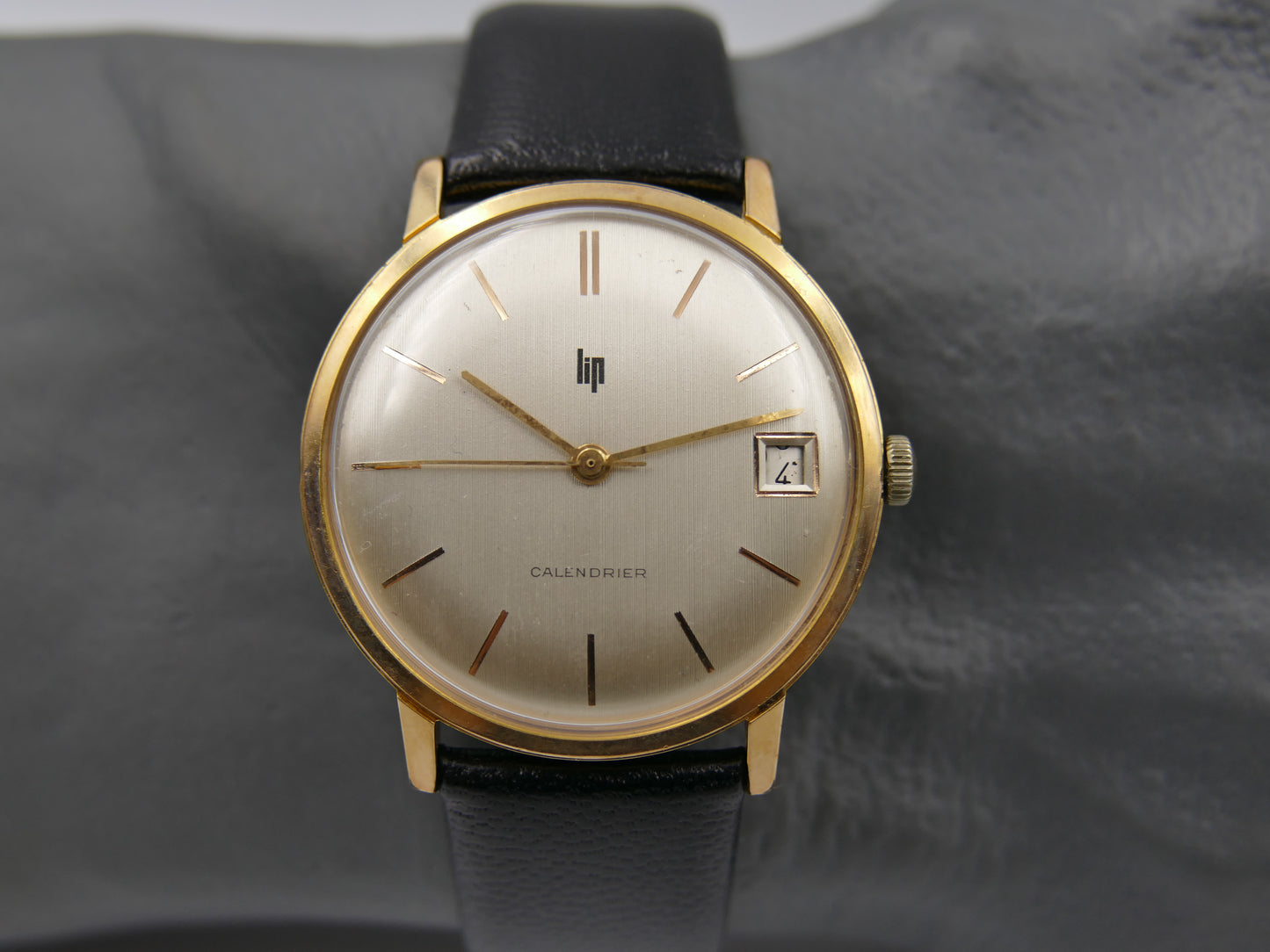 60s vintage watch mens  LIP calendrier Calendar monobloc entirely gold-plated R136