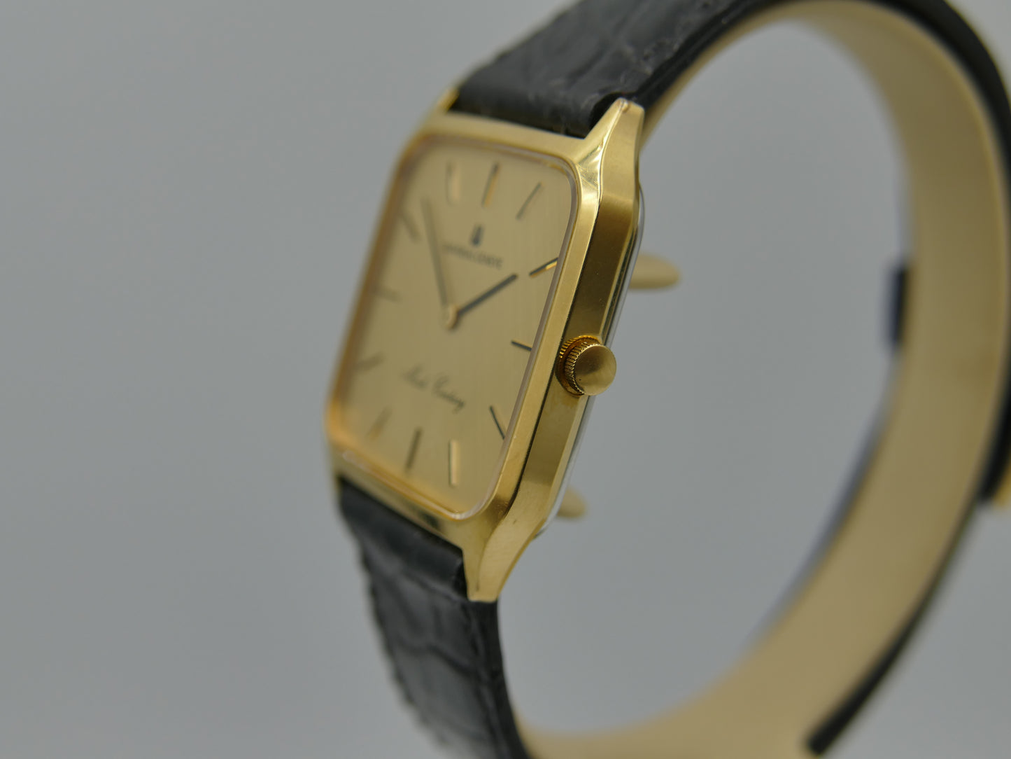 80s vintage watch mens Universal Geneve Mark Century ref. 226674 quartz w/box