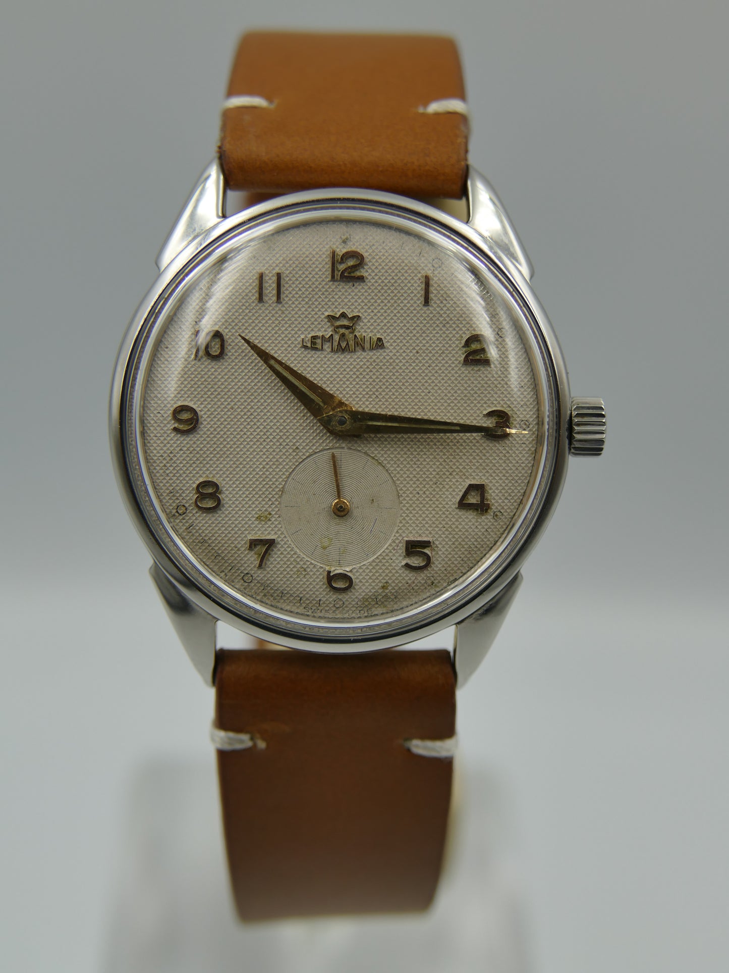 60s vintage watch mens Lemania ref. 298 /4 cal. 3000 honey dial serviced