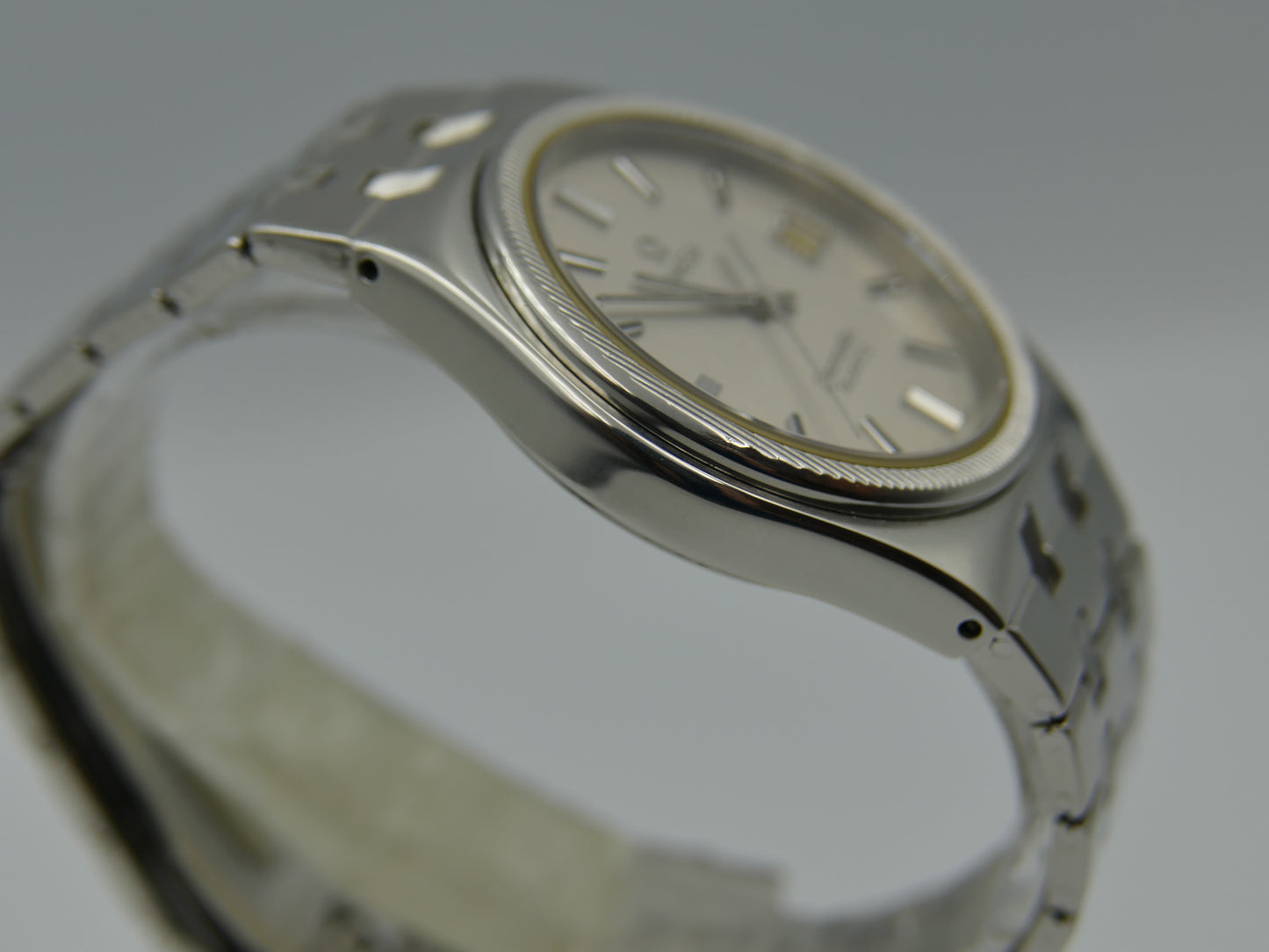 70s vintage watch mens Omega Seamaster quartz cal. 1342 ref. 196.0134 / 396.0873 royal oak