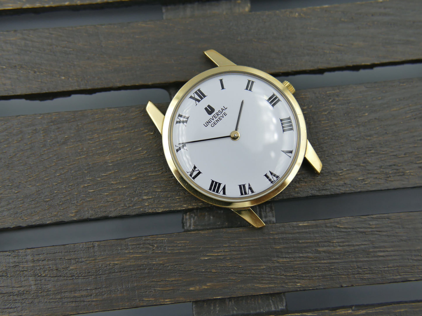 Universal Geneve ref. 542 101 ultra slim hand wind cal. 1-42 serviced vintage 60s