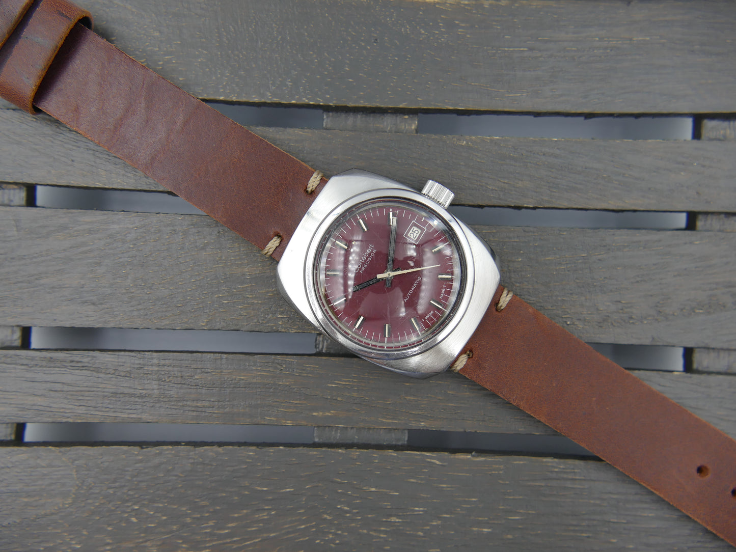 60s vintage watch mens Cortebert precision burgundy ref. 298.006 monocoque 60 1ers prix observatoires serviced