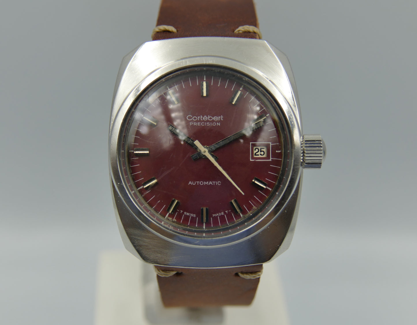60s vintage watch mens Cortebert precision burgundy ref. 298.006 monocoque 60 1ers prix observatoires serviced