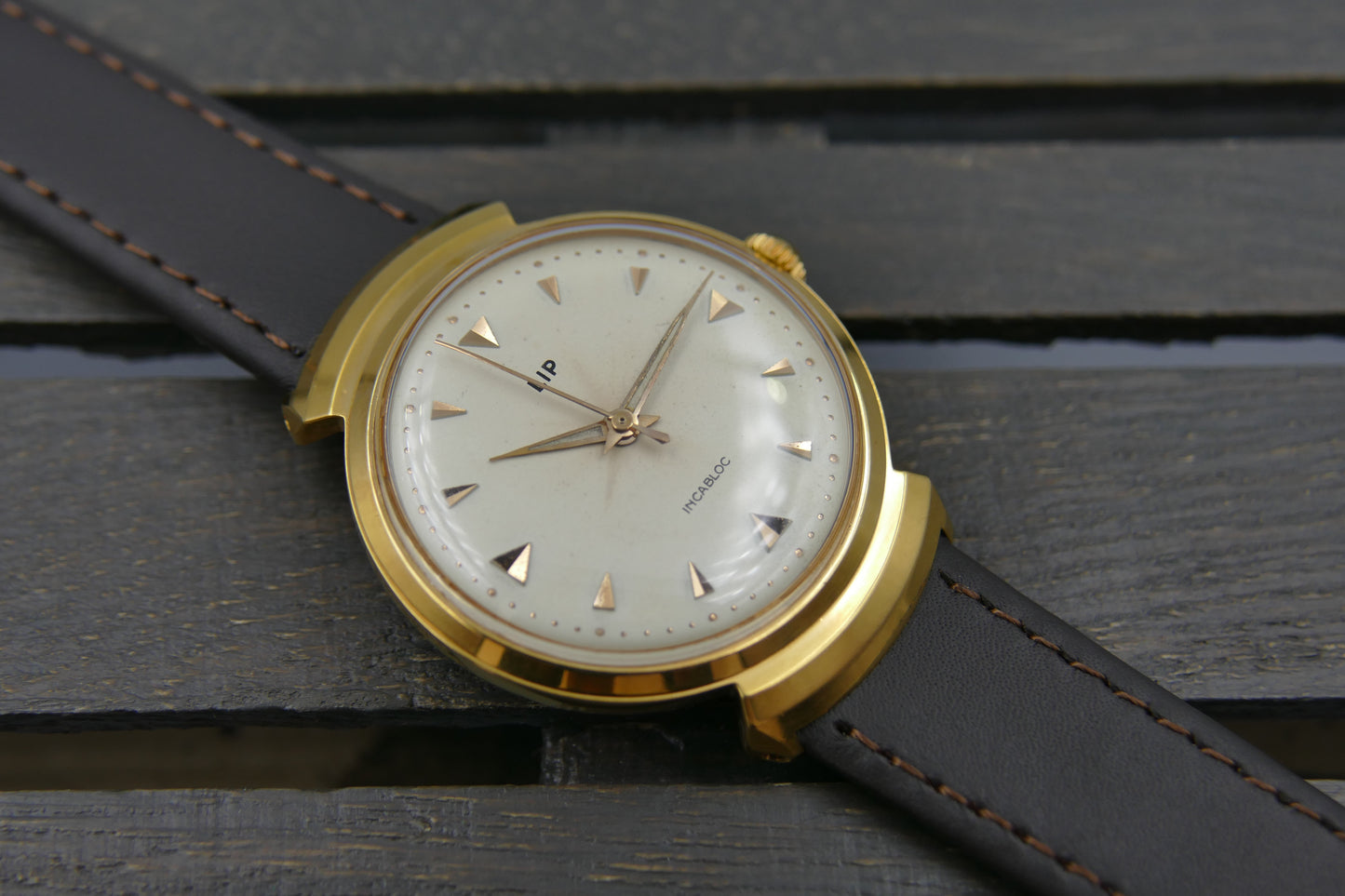 60s vintage watch dress mens LIP ref 233.335 Hooded Lugs Hand-winding Cal. R23B