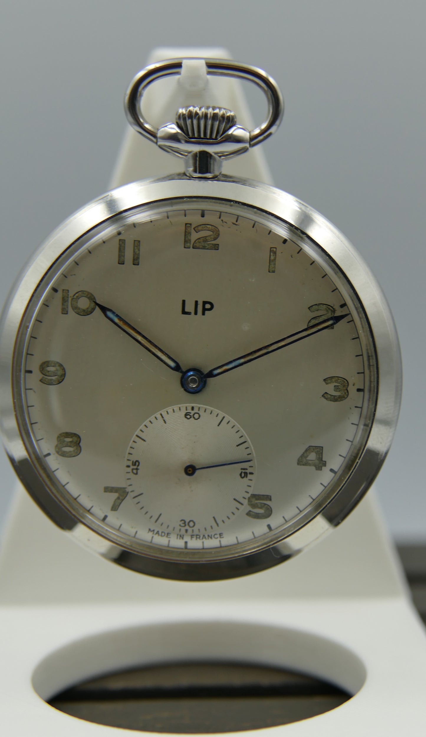 vintage pocket gousset watch LIP R40 made in france serviced