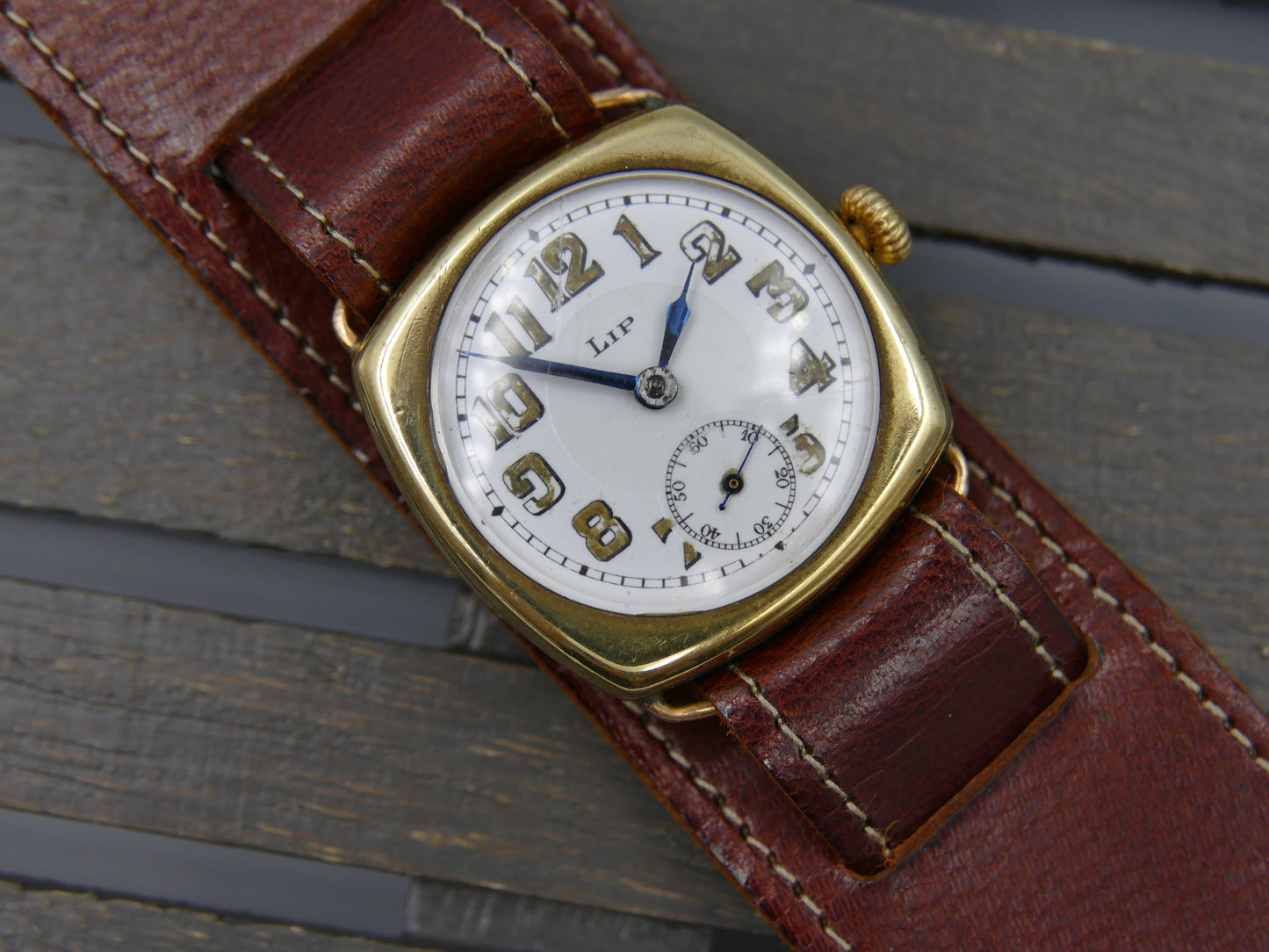 10's WW1 vintage watch mens military LIP trench cushion hand wind