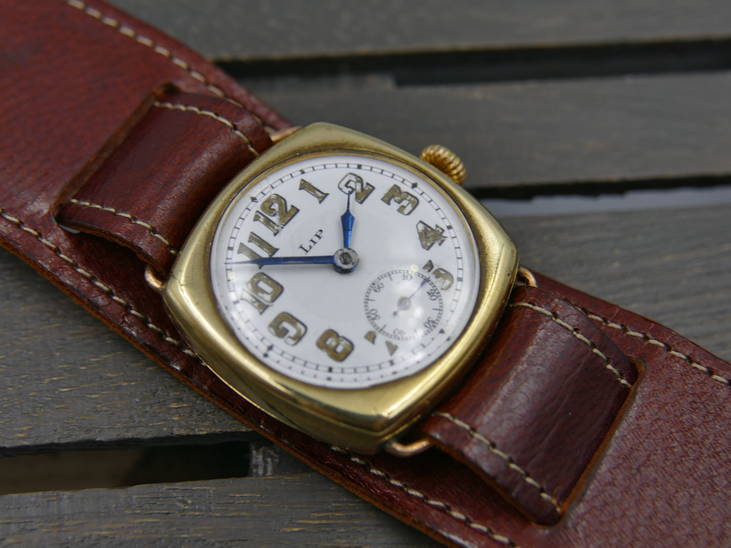 10's WW1 vintage watch mens military LIP trench cushion hand wind