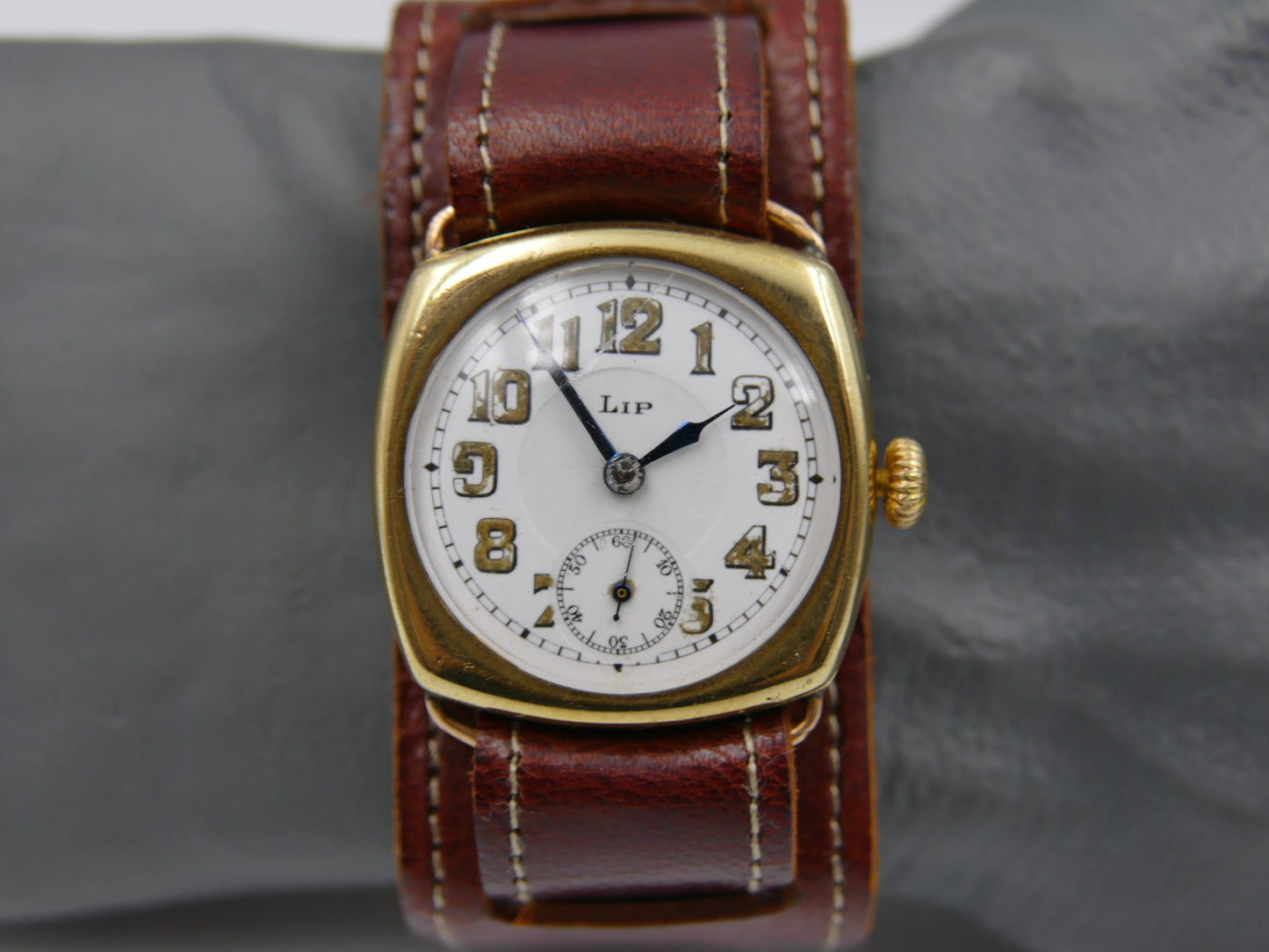 10's WW1 vintage watch mens military LIP trench cushion hand wind