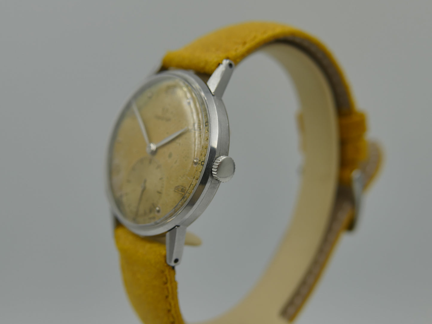 40’s vintage watch mens Omega ref. 2271 hand wind 30t2 serviced