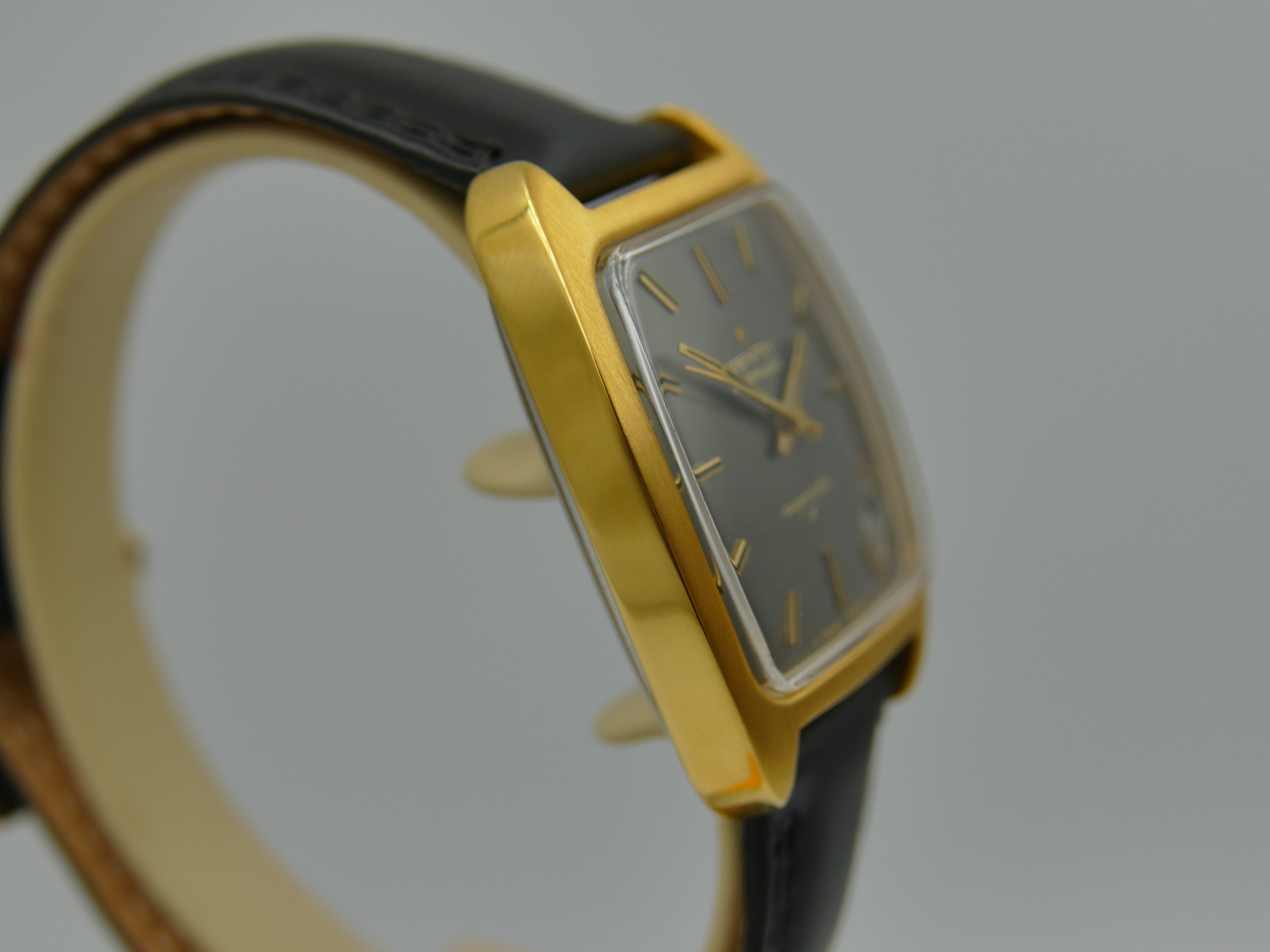 70's vintage watch mens Zenith respirator x ref 6708 automatic cal