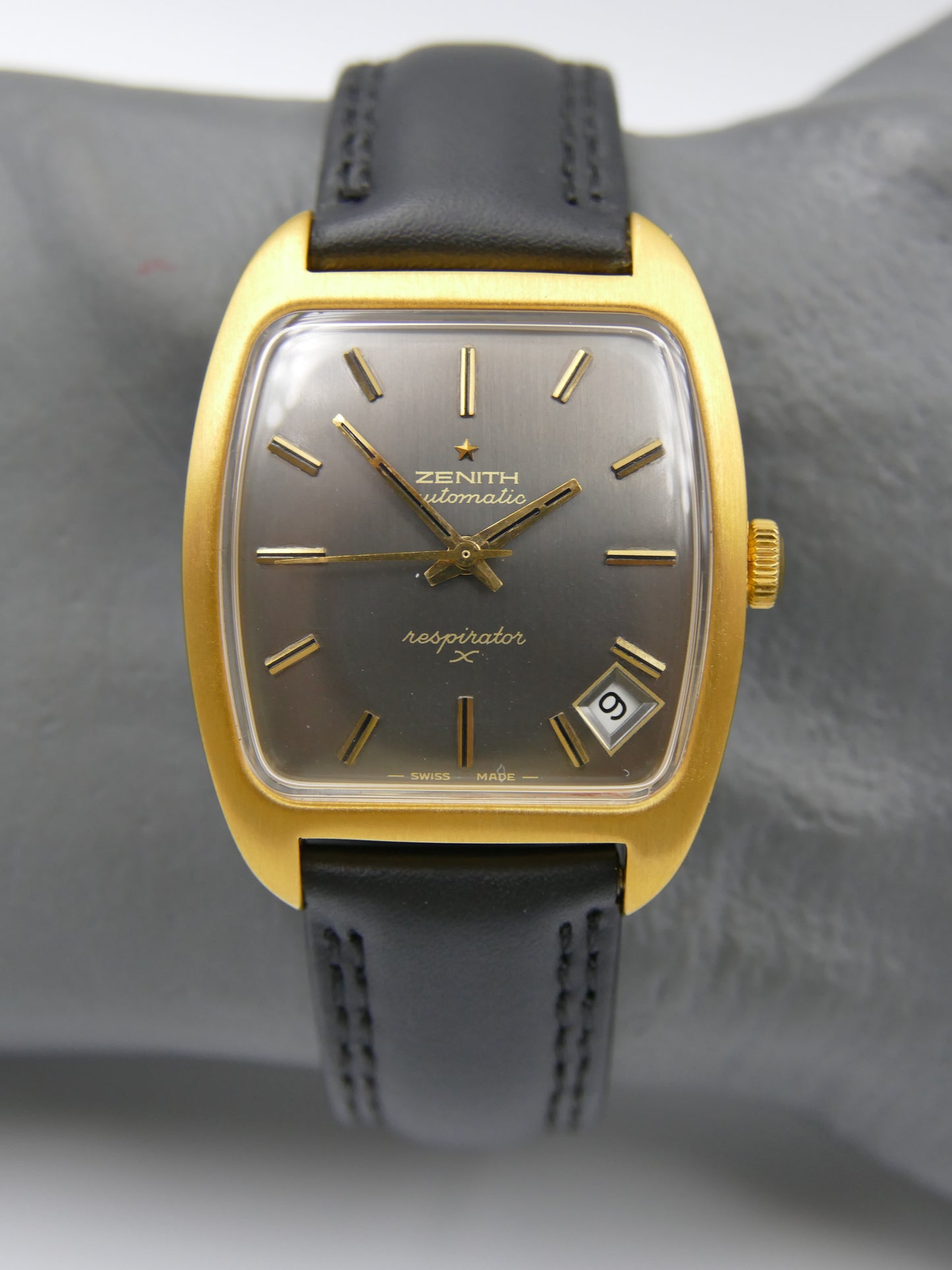 70's vintage watch mens Zenith respirator x ref 6708 automatic cal. 2552pc gray dial serviced