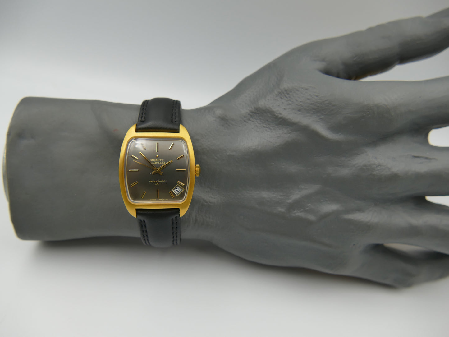 70's vintage watch mens Zenith respirator x ref 6708 automatic cal. 2552pc gray dial serviced