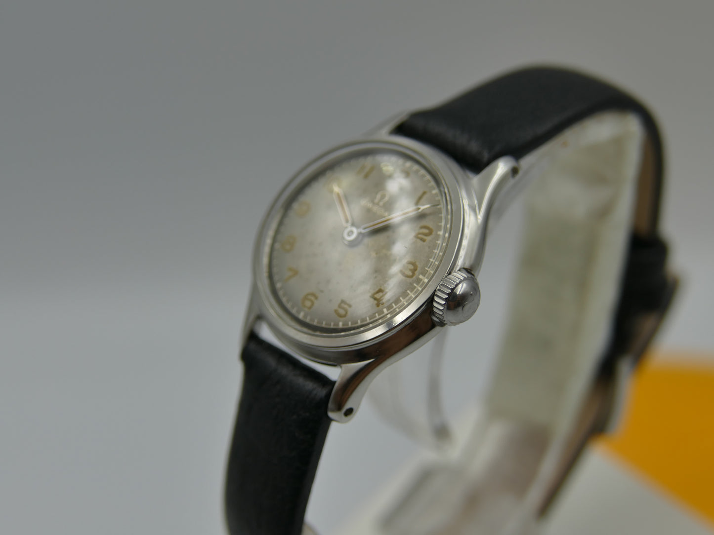 1944 vintage watch Omega ref 2353 2 military lady cal R135 serviced