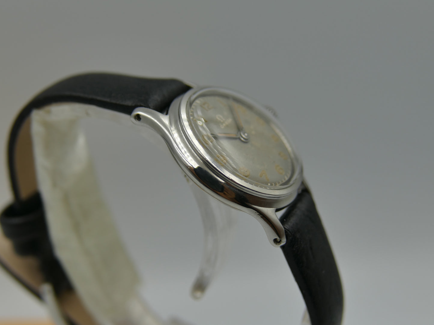 1944 vintage watch Omega ref 2353 2 military lady cal R135 serviced