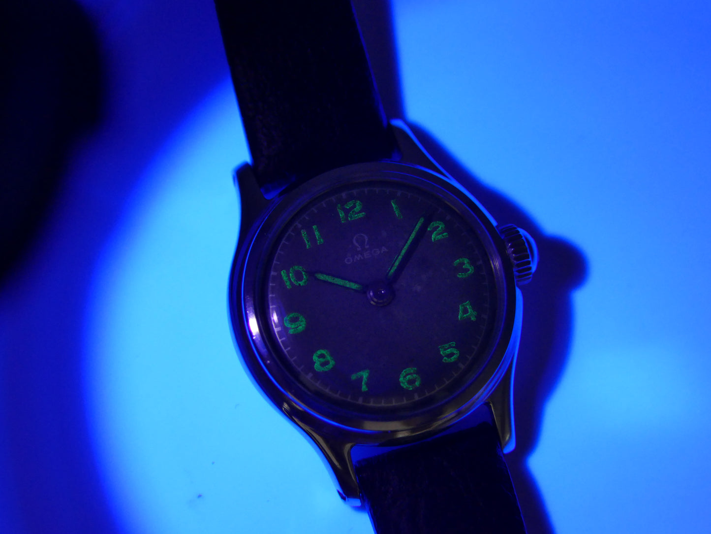 1944 vintage watch Omega ref 2353 2 military lady cal R135 serviced