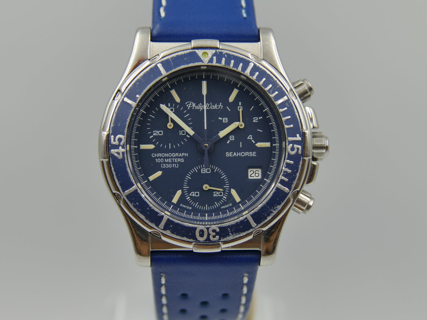 vintage watch mens chronograph quartz eta 251.272 Philip Watch Seahorse blue