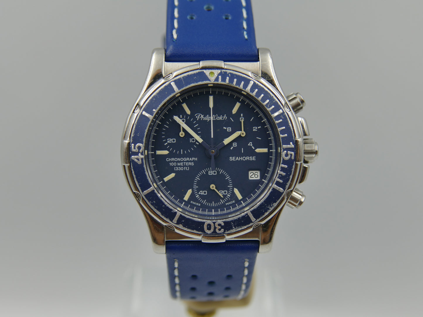 vintage watch mens chronograph quartz eta 251.272 Philip Watch Seahorse blue