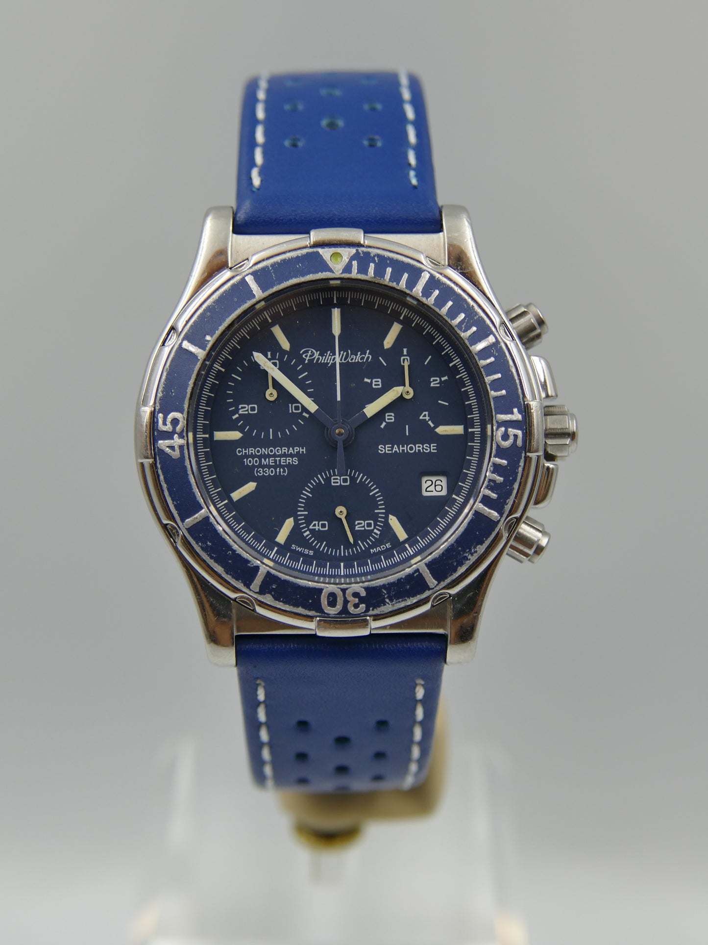 vintage watch mens chronograph quartz eta 251.272 Philip Watch Seahorse blue