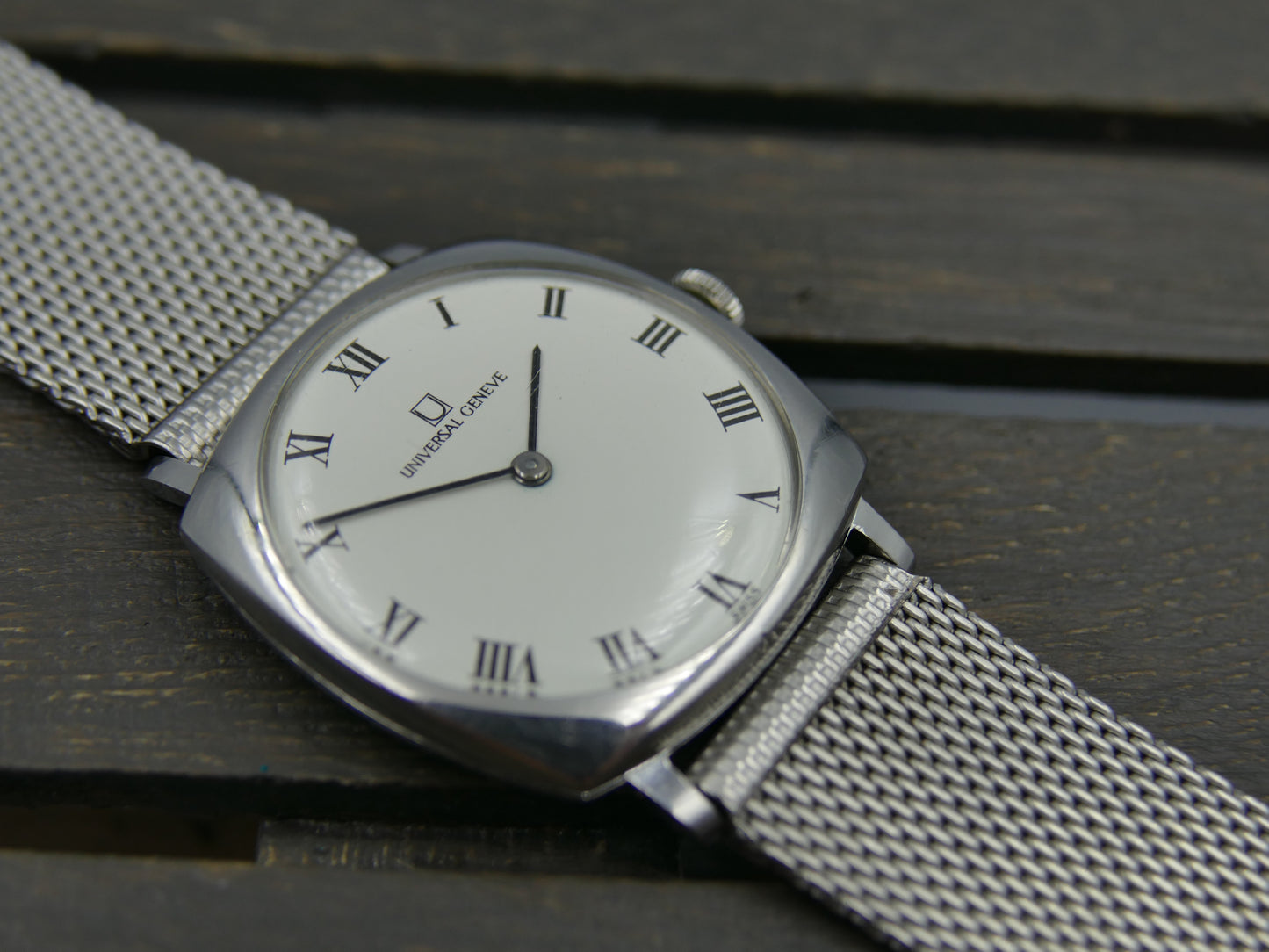 60s vintage watch Universal Geneve ref. 842112 /03 hand wind white roman thin