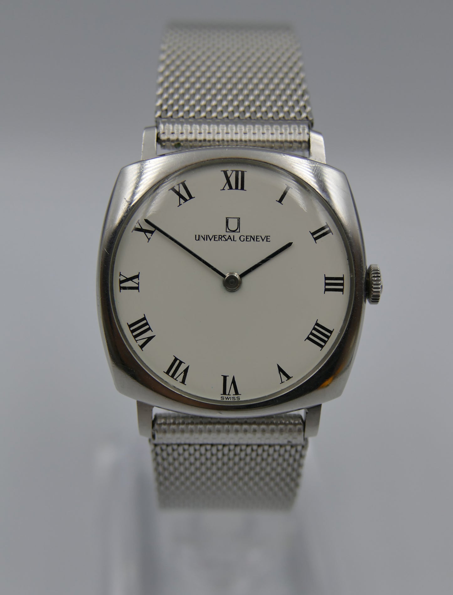 60s vintage watch Universal Geneve ref. 842112 /03 hand wind white roman thin