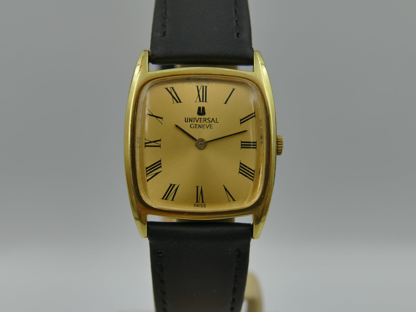 60s vintage watch mens Universal Geneve tank ref. 542114 ultra slim hand wind cal. 1-42 serviced