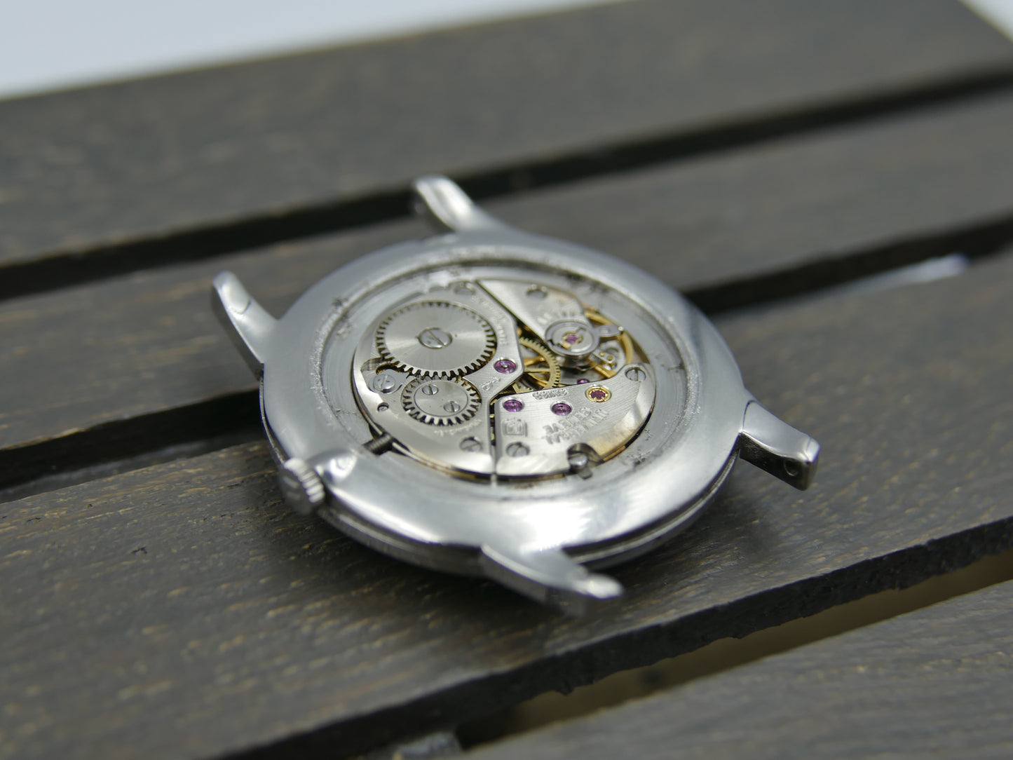 60s vintage watch mens Universal Geneve ref. 842101 ultra slim hand wind cal. 1-42 serviced