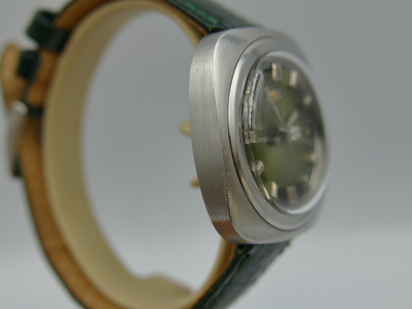 70s vintage watch mens Enicar ref 167-12-03 automatic day date 37mm green dial