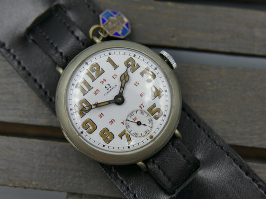 10's vintage watch WW1 Oficcer Omega trench military depose Nº9846 Porcelain dial cal. 13''' SOB