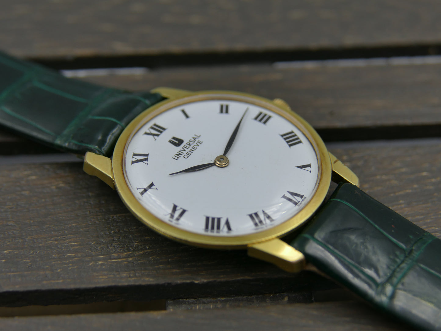 60s vintage watch Universal Geneve ref. 542 101 ultra slim hand wind cal. 42 serviced gold pl
