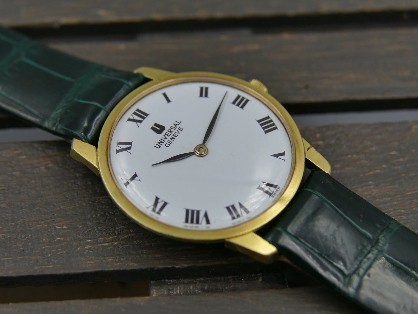 60s vintage watch Universal Geneve ref. 542 101 ultra slim hand wind cal. 42 serviced gold pl