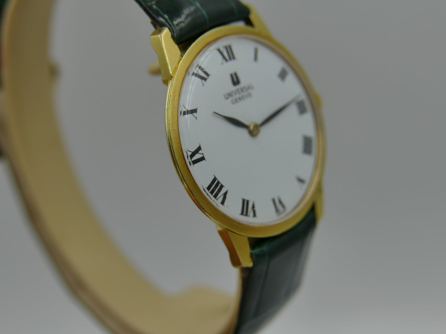 60s vintage watch Universal Geneve ref. 542 101 ultra slim hand wind cal. 42 serviced gold pl