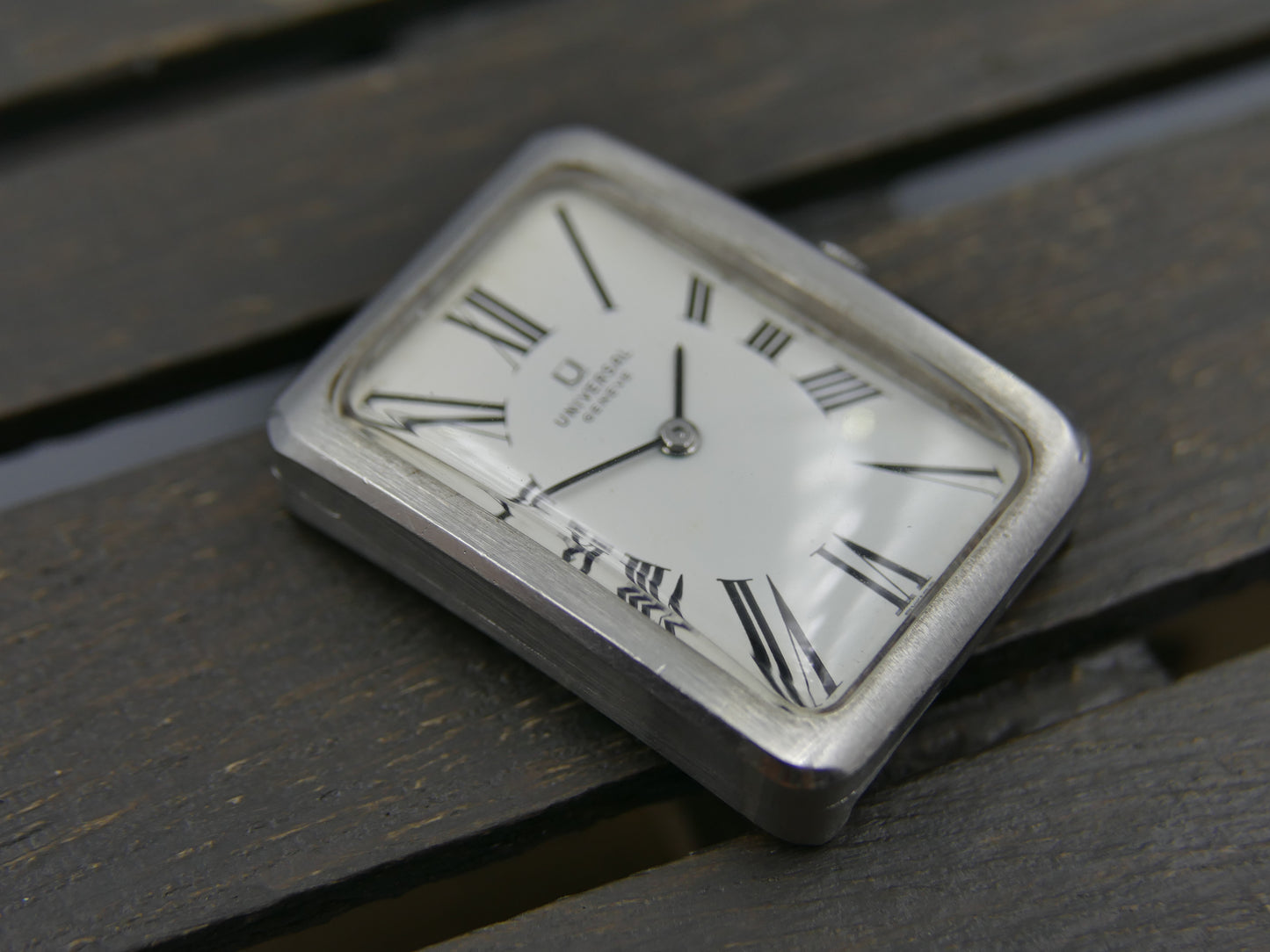 60s vintage watch Universal Geneve tank ref 842116 /01 hand wind cal 42