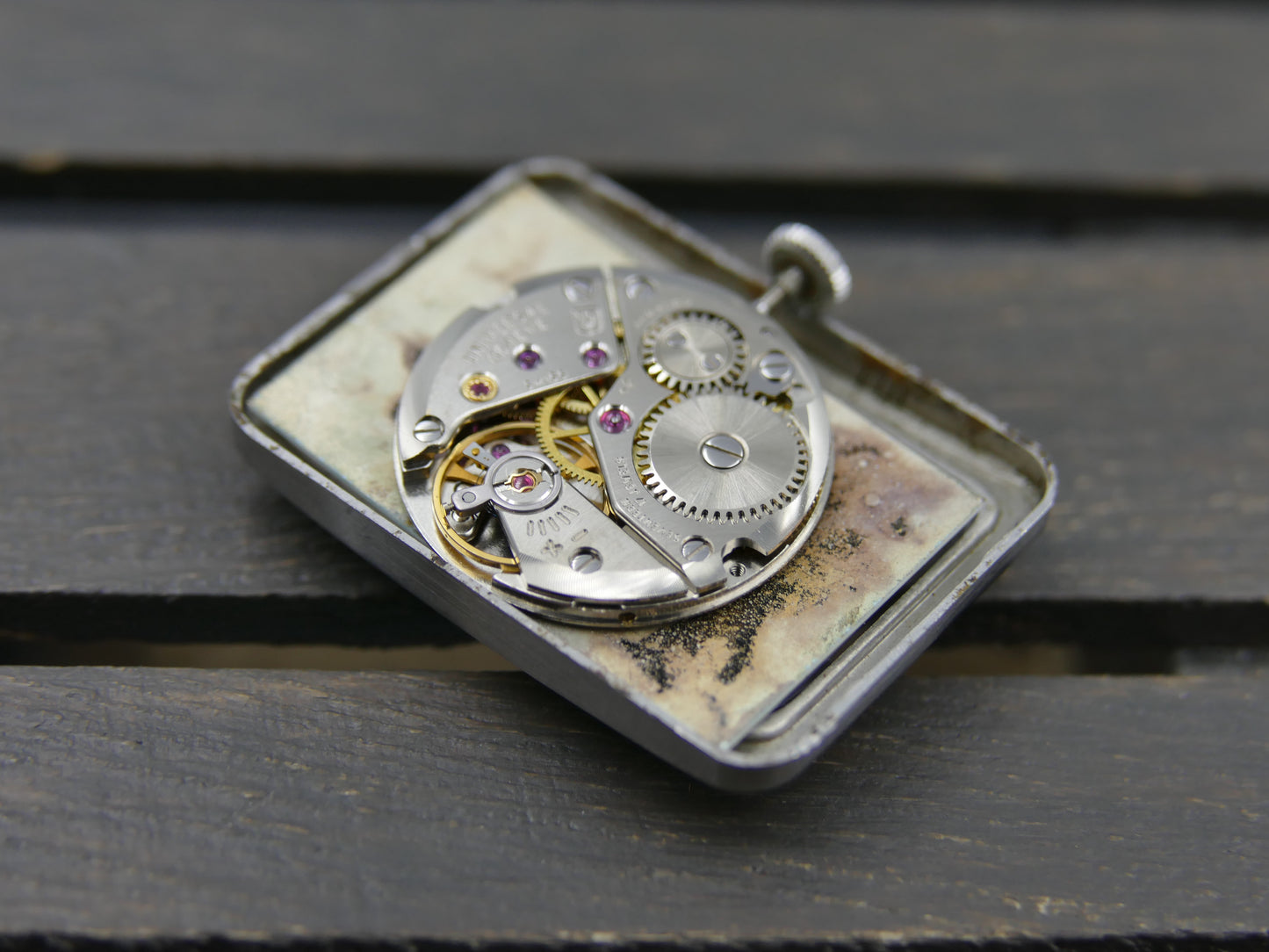 60s vintage watch Universal Geneve tank ref 842116 /01 hand wind cal 42